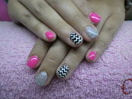 Best Nails - kézzel festett