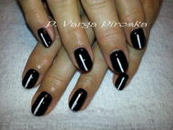 Fekete géllakk fehér akrillal