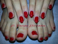 Piros géllakk kézre lábra