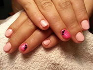 Best Nails - Heninek