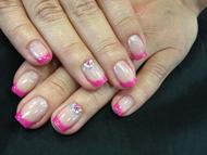 rózsaszín francia kövekkel