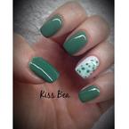 Best Nails - Zöld pöttyös