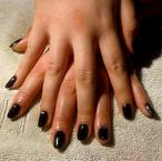 Fekete masnistrasszal