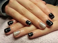 Best Nails - Díszítőcsíkos fekete