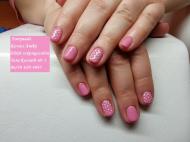 rózsaszín cuki pöttyökkel