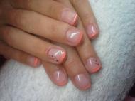 pici pöttyös narancs