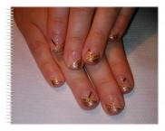 gél lakk akrillal díszítve