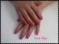 Tündi első világosabb körmei