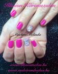 Pink Swarovski kövekkel 