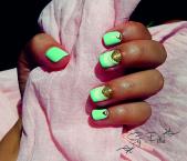 Best Nails - Menta és fehér géllakk arany csillámmal