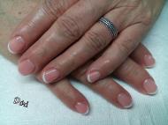 Első francia gél lakkal