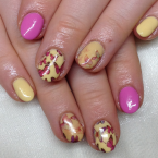 Gél Lakk pillangókkal