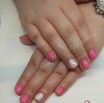 Rózsaszín és fehér