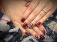 Best Nails - Burberry mintás