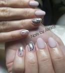 Elegant nails