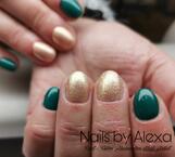 Best Nails - Green and gold nails 