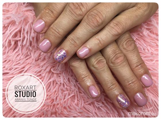 Arányi Tünde - Cover pink - 2019-08-24 22:03