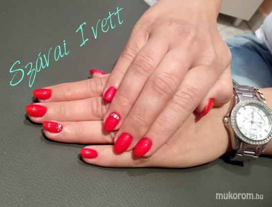 Szávai Ivett - red nails - 2020-06-27 13:54