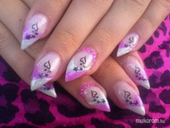 Best Nails - Leilám új hegyes körme