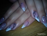 szalagavatós köröm volt