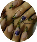 Fekete egy kis arany csillámal