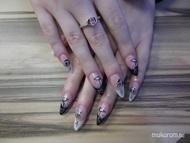 Best Nails - virágos