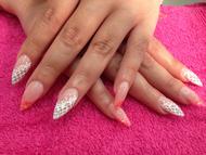 Best Nails - Mert a csipke az kell