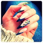 Best Nails - Porcelán stiletto1