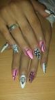 Best Nails - Hegyesen mintásan