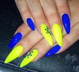 Best Nails - 000