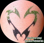 Csillámtetoválás sablonnal