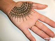 Best Nails - henna tenyérre