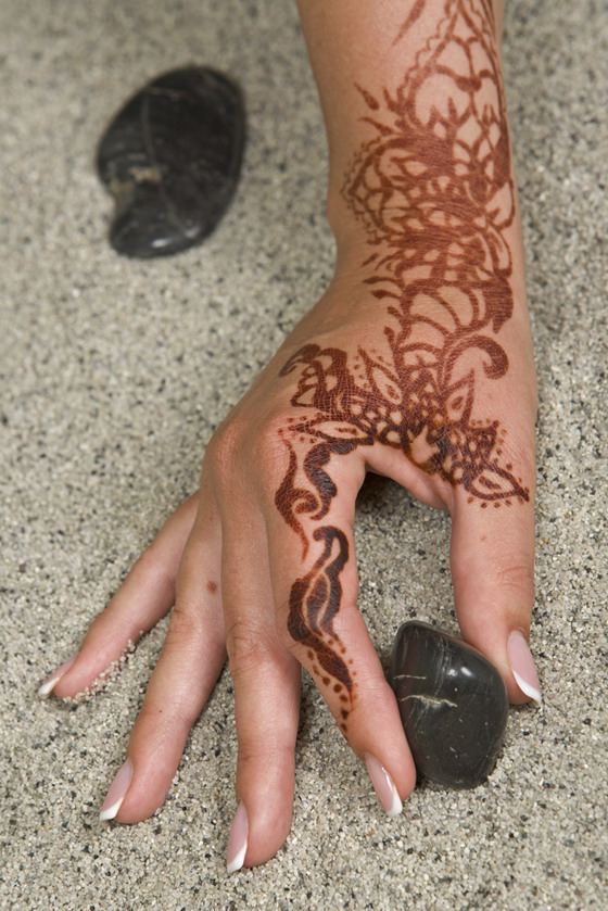 Almási Henrietta - Klasszikus henna3 - 2009-05-29 18:14