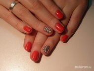 52es CN körömlakk swarovskival