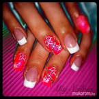 Best Nails - Pinkes virággal