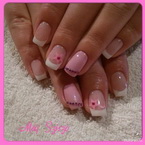 Rózsaszín virágos