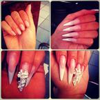 Best Nails - Stiletto porcelán díszítéssel 1