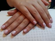 Rózsaszín virágos