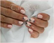 Porcelán géllakkal 