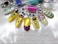 Best Nails - glitter nail decoration