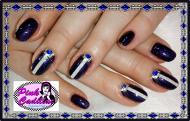 Blue nail art