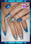 Blue nail art
