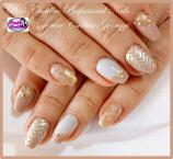 Gold nail art