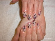 zselé csillámporral és akrillal