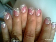 Épített zselé beépített tollal lakkal