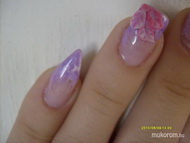 lila és rózsaszín