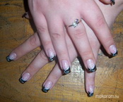 Zselé kombinálva lakkal