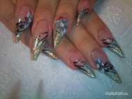 akril és porc díszítés