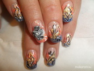 aranyfüsttel a közepén