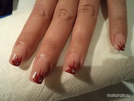 rózsaszín alap akril köves díszítéssel